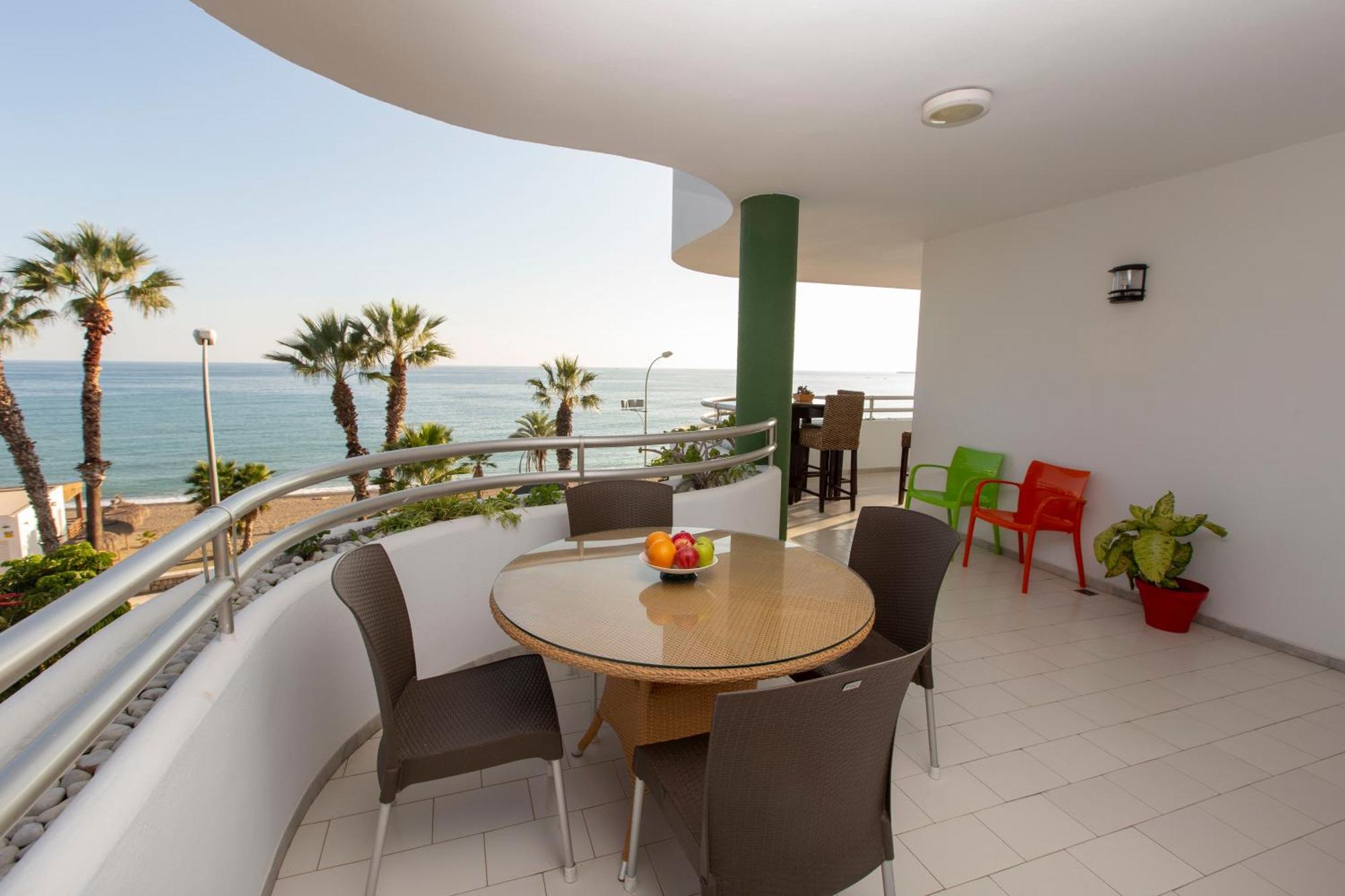 Villa Venecia, Apartamento De Lujo En 1º Linea De Playa + Parking Malaga Zewnętrze zdjęcie